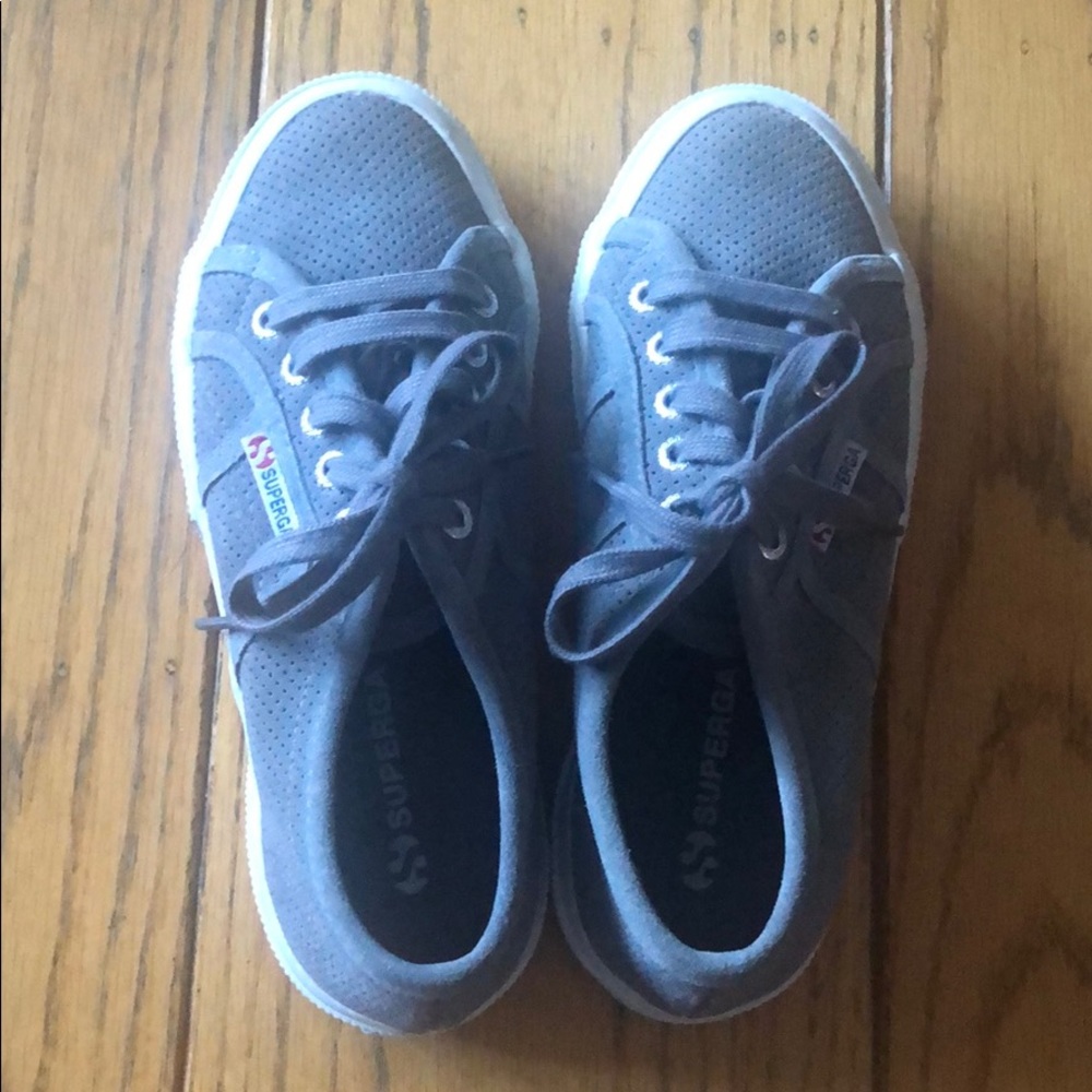 Perforated gray suede Supergas